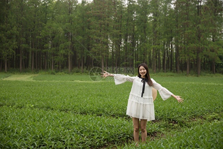 趙露思AI裸體  噴水,奇幻冒險(xiǎn)，AI美女引熱潮-4